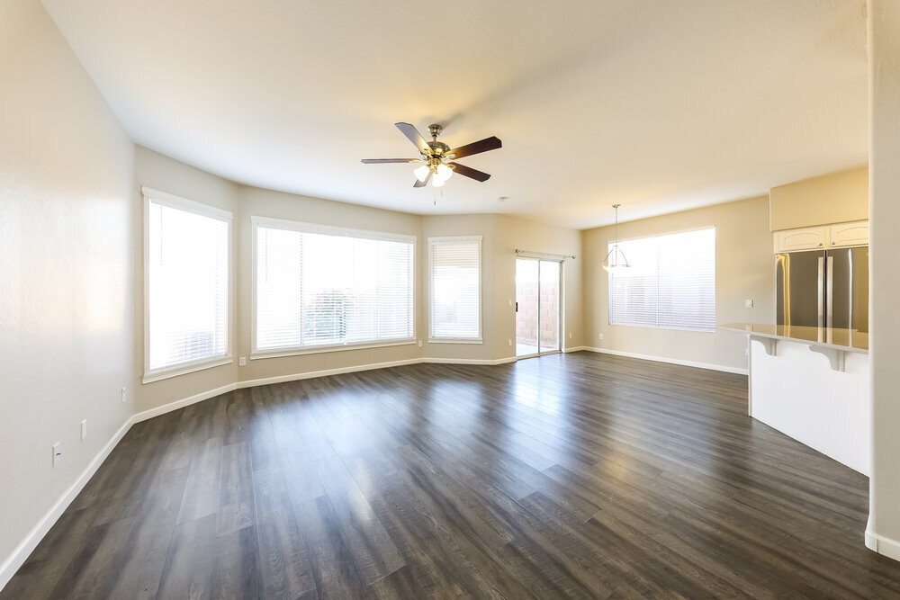 Building Photo - 2221 E Union Hills Dr