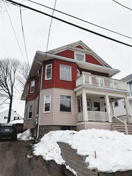 Building Photo - 14 Quincy St