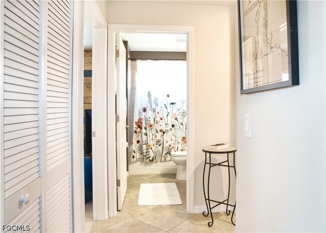 Building Photo - 13730 Julias Way