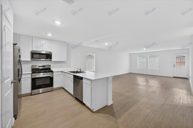Building Photo - 4041 Arklow St