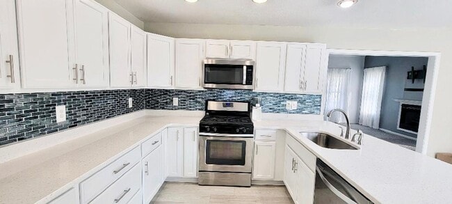 Building Photo - 120 Soundside Estates Dr