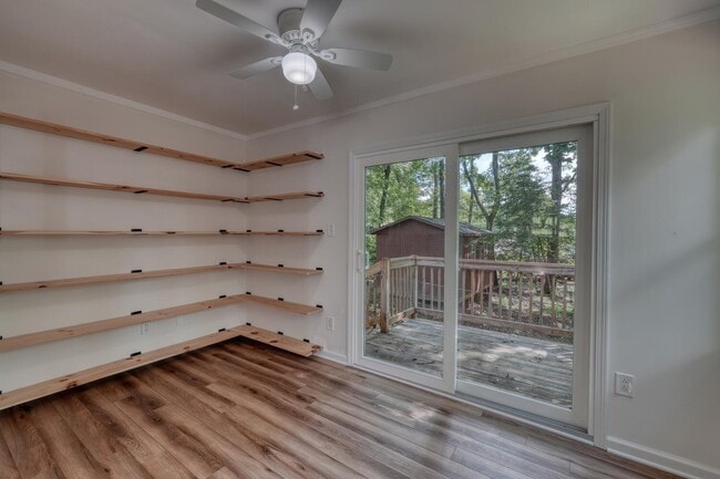 Building Photo - 2092 Wood Lake Ln