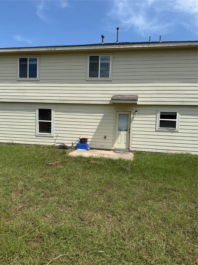 Building Photo - 7722 Pheasant Run