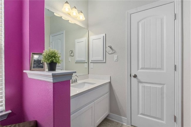 Building Photo - 744 Bonnet Blvd