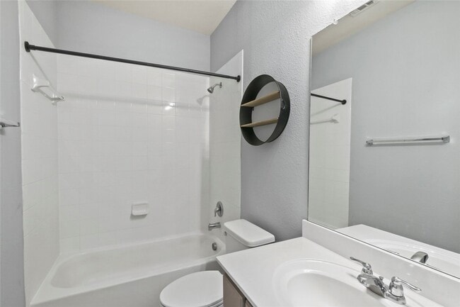 Building Photo - 4424 Overbrook Dr