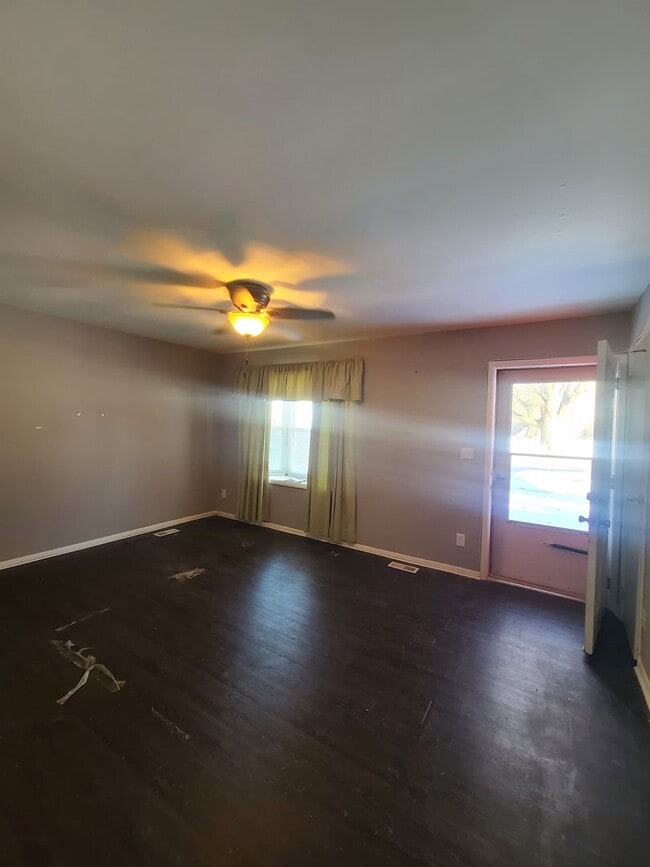 Building Photo - 505 S Duncan Rd