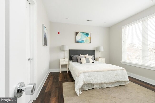 Building Photo - 45 W Haines St