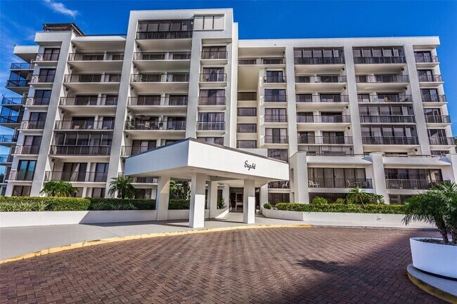 Building Photo - 6 Belleview Blvd