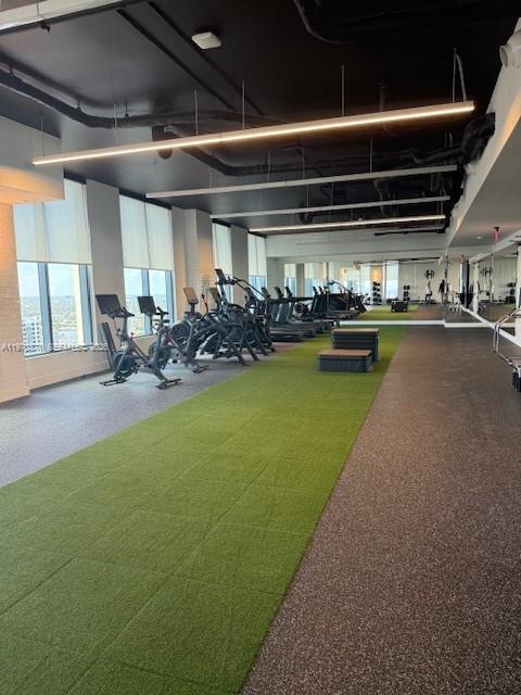 Building Photo - 121 NE 5th St