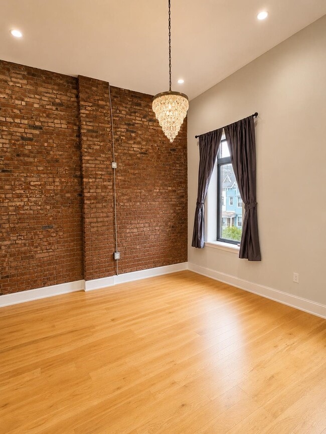 Building Photo - 164 Harrison Ave