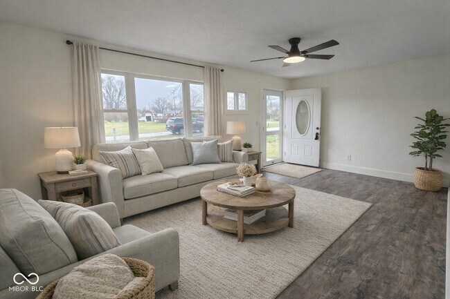 Building Photo - 2183 S Fairview Dr