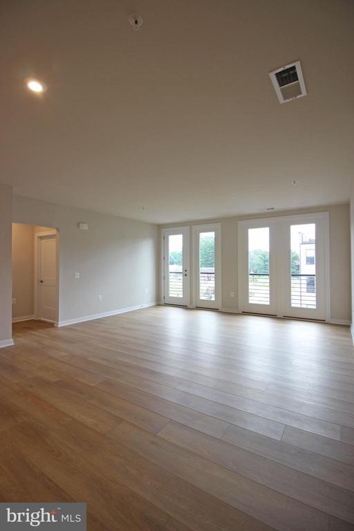 Building Photo - 1669 Bandit Loop
