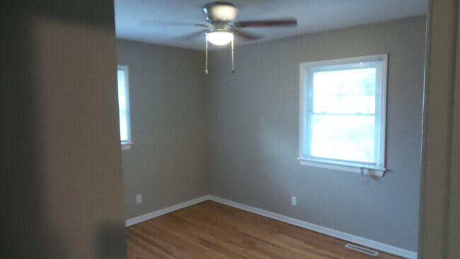 Building Photo - COMING SOON! Renovated 3 Bedroom, 2 bath R...