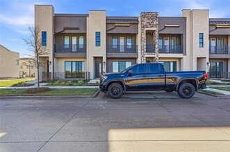 Building Photo - 1203 Doris May Dr