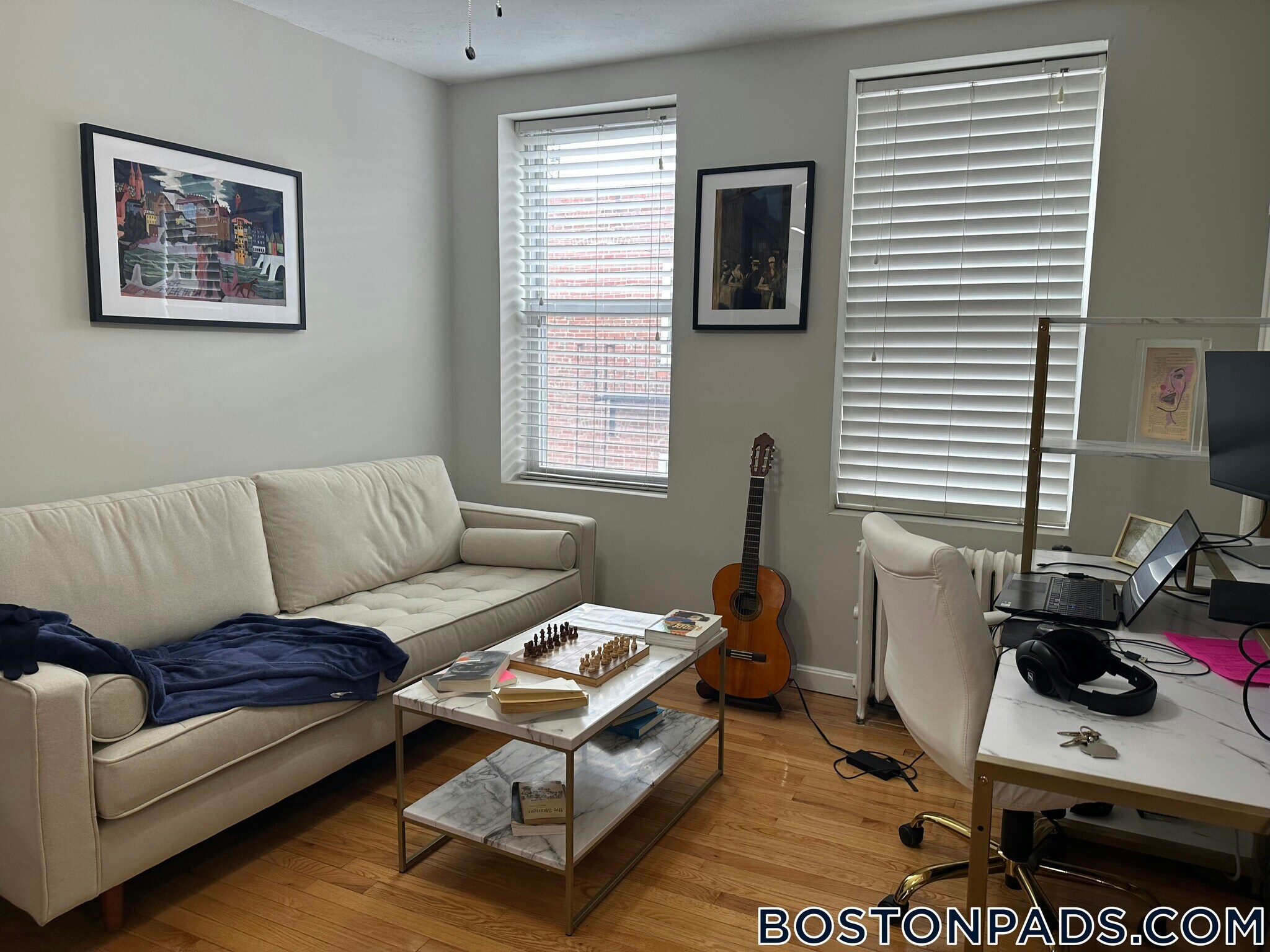 Building Photo - 220 Hanover St