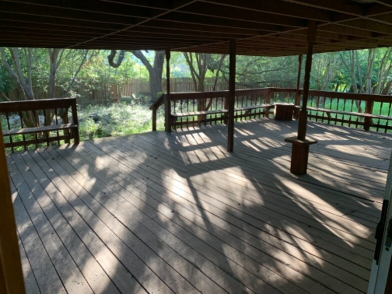 Building Photo - 6818 Barton Rock Ln