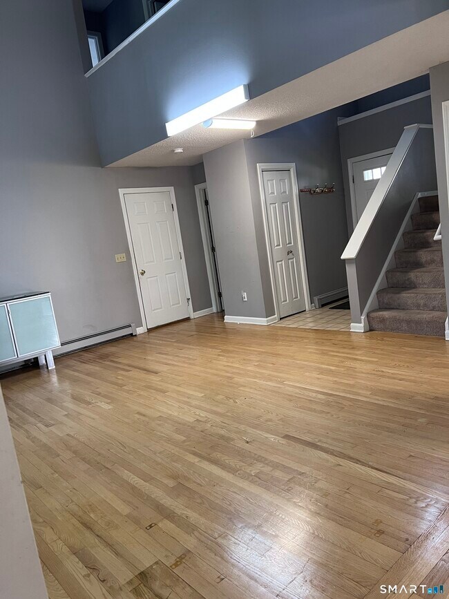 Building Photo - 163 Trotters Way