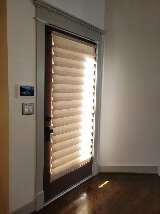 Building Photo - 4914 Rose St