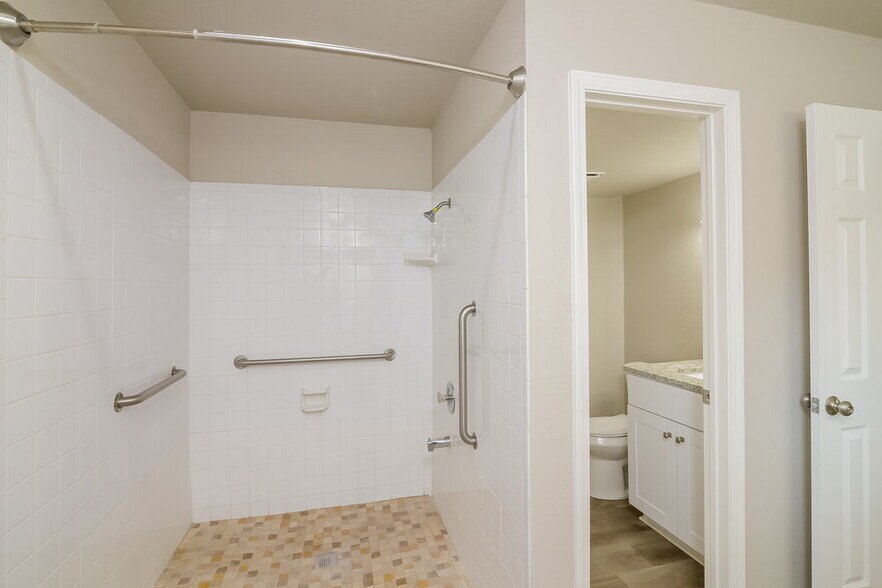 Building Photo - 9339 Autumn Sun