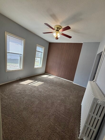 Living Area - 620 8th Ave S