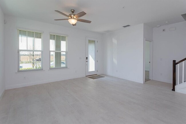 Building Photo - 6927 Nemours Pkwy