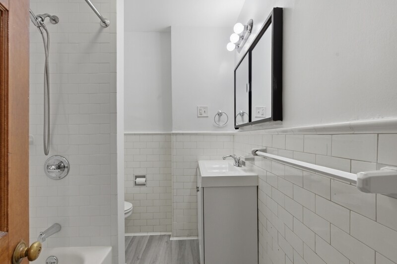 Building Photo - 5414 Belair Rd