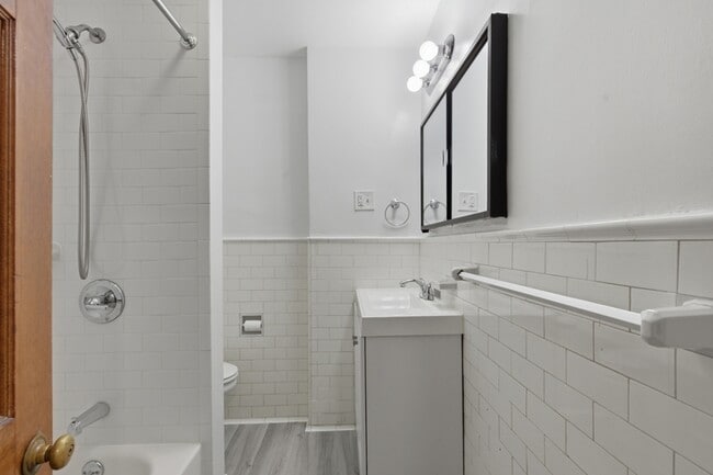 Building Photo - 5414 Belair Rd