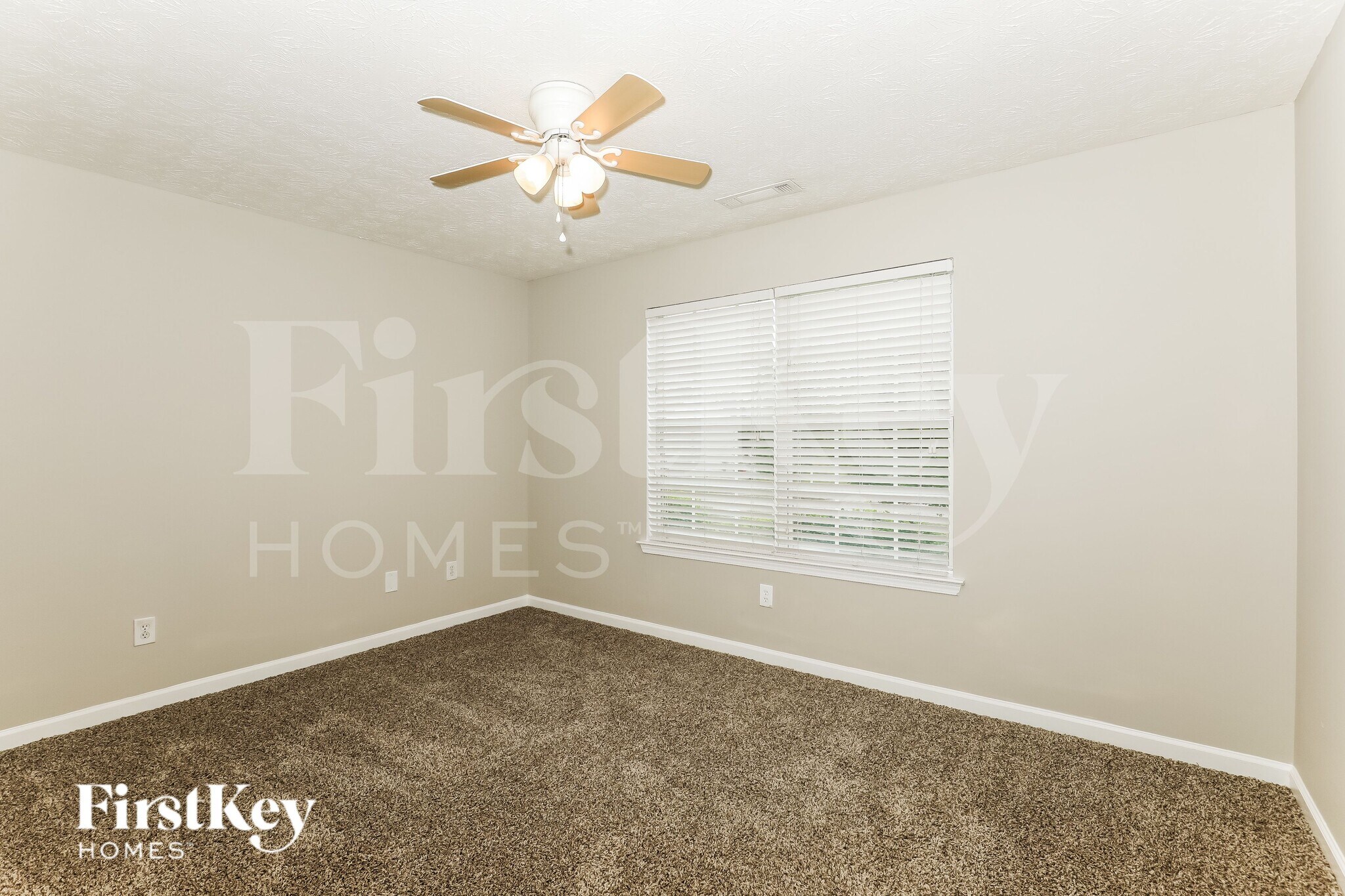 Building Photo - 708 Tullamore Way