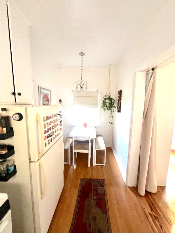 Building Photo - 2264 1/4 Beachwood Dr