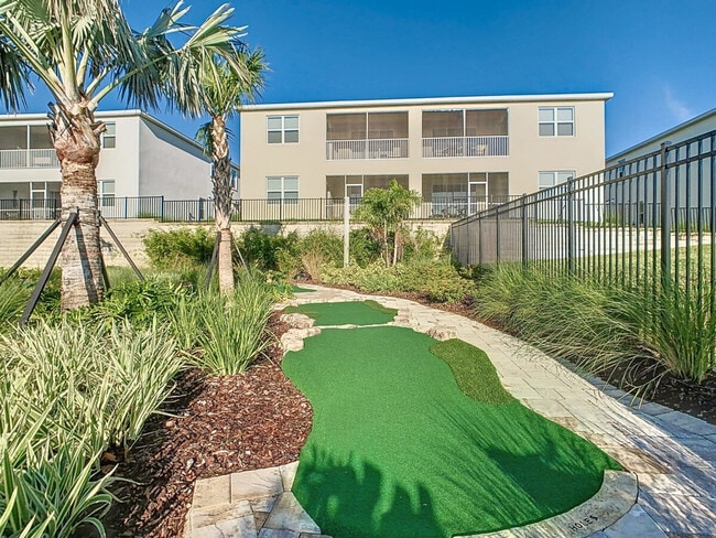 Building Photo - 1520 Oasis Club Blvd
