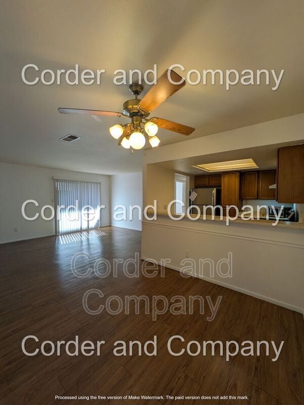 Building Photo - 6065 McKinney Dr NE