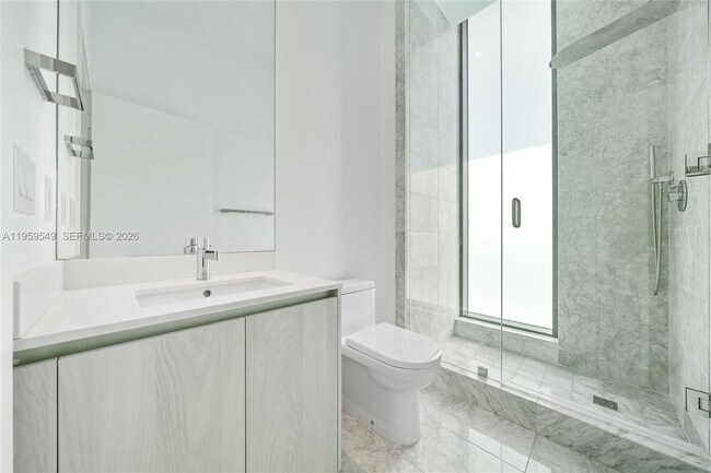 Building Photo - 480 NE 31st St