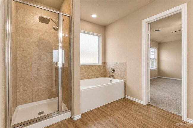 Building Photo - 22 Marbach Pass