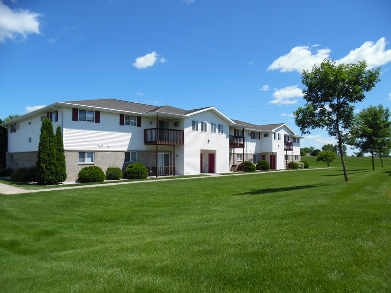 Primary Photo - Trail Park Apartments