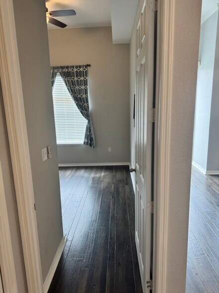 Building Photo - 700 S Harbour Island Blvd