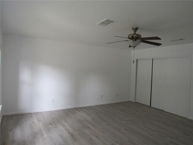 Building Photo - 2107 Deer Creek Trail