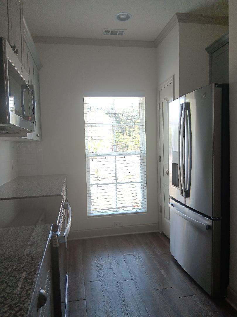 Building Photo - 724 Buddy Ct