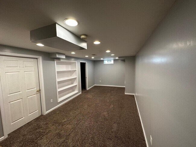 Building Photo - 41507 Simcoe Dr