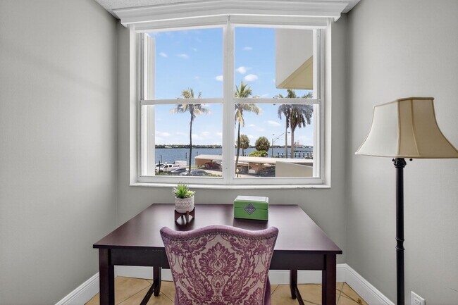 Building Photo - 2600 N Flagler Dr