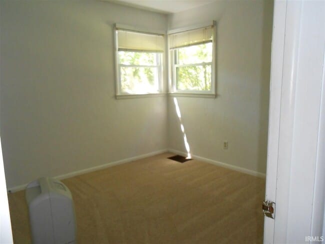 Building Photo - 108 S Bryan Ave