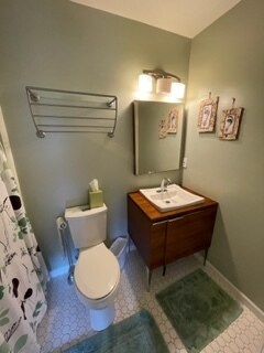 Building Photo - 8018 Revenna Ln