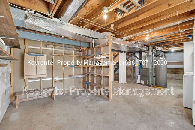 Building Photo - 971 Whispering Ridge Ln