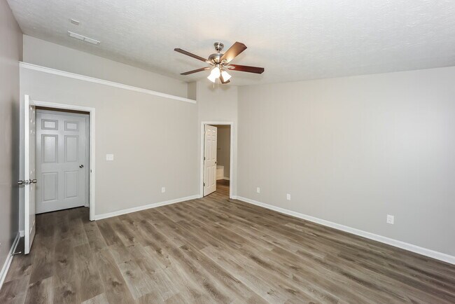 Building Photo - 235 Sandstone Dr