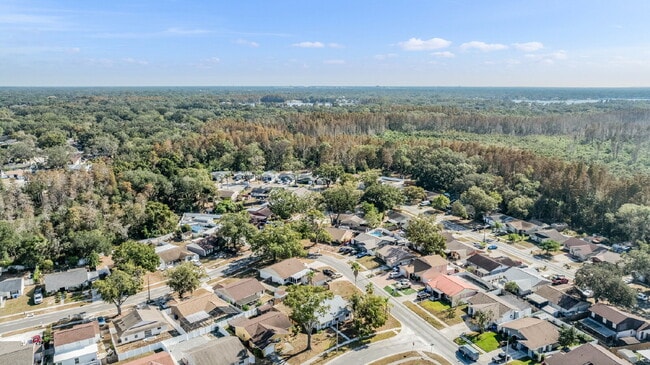 Building Photo - 16001 Saddlestring Dr