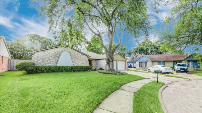 Building Photo - 9510 Huntington Way Dr