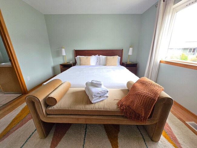 Building Photo - 7415 204th St SW