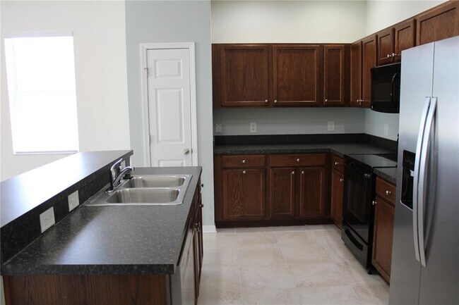 Building Photo - 5024 119th Terrace E