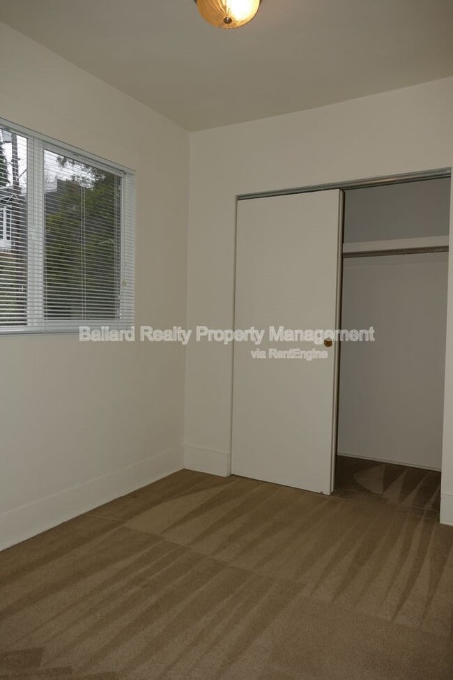 Building Photo - 602 N 65th St
