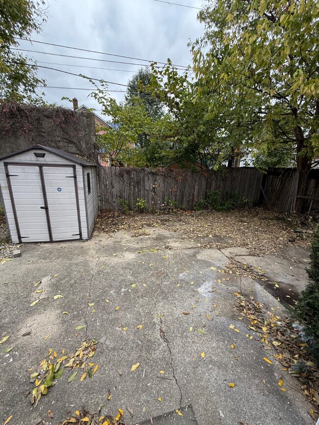 Building Photo - 113 Park Dr