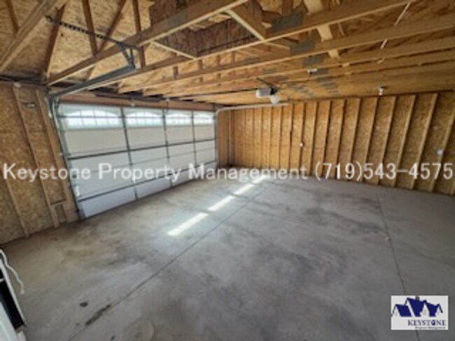 Building Photo - 1051 E Platteville Blvd